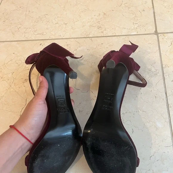 Stuart Weitzman Women's Burgundy Heels - Picture 3 of 4